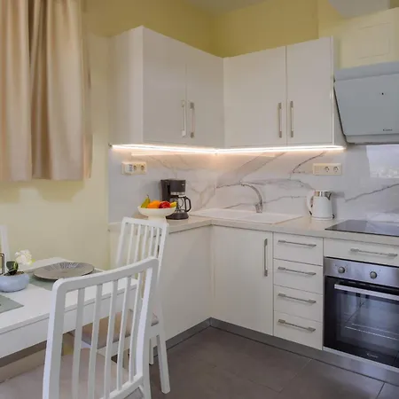 Cozy 1-bedroom Boutique With A Patio Διαμέρισμα Ηράκλειο Κρήτης