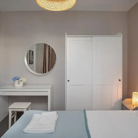 Cozy 1-bedroom Boutique With A Patio Apartment Heraklion (Crete)